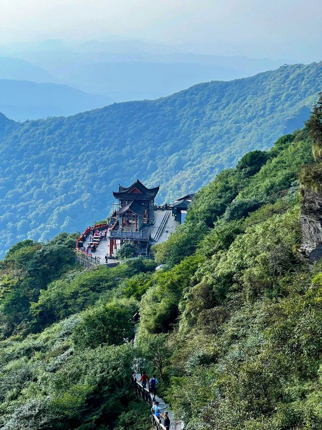 梵淨山人間仙境與舌尖風味的完美邂逅