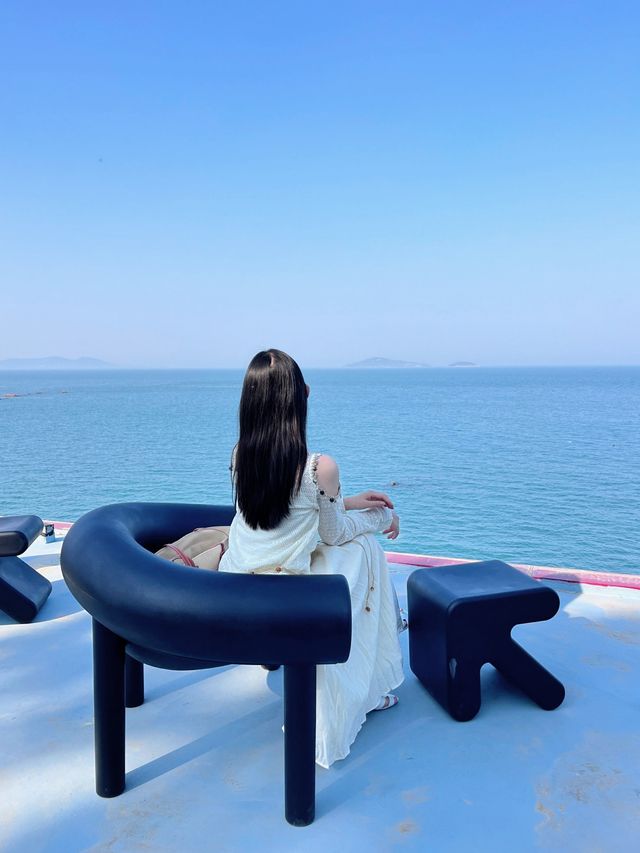 01年女生去青島陪拍｜海風帶來的隨意感