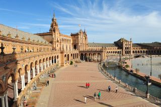 Step into the Fairytale Castle: Ultimate Segovia Travel Guide