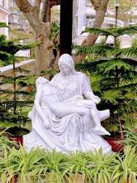 Find Peace in Macau’s Bustle at St. Lawrence’s Church