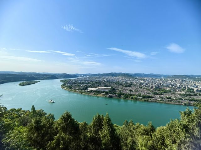 閬中兩日遊