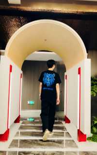 入住 · 雅緻旗艦店 總有人問，旅行的意義是什麼？ 我想，是在某個陌生城市裡，遇見讓人心動的光影與
