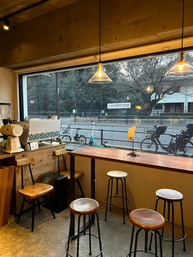 東京獨旅浪漫｜偶遇街角溫馨咖啡館的治愈時光☕️