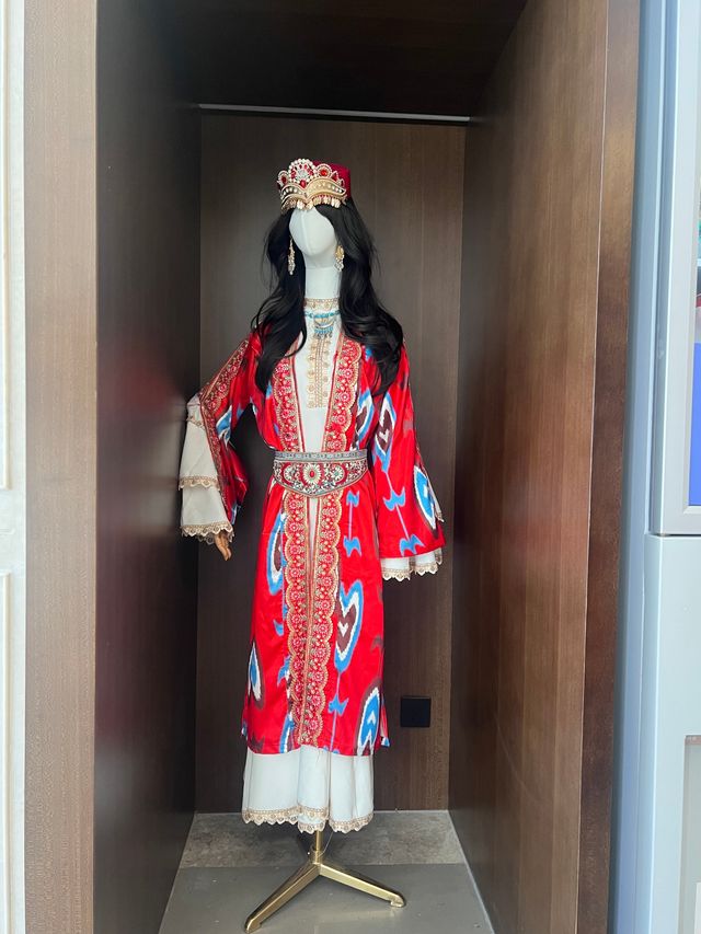 塔縣寶藏酒店｜在帕米爾高原住進「氧」心智能家，早餐直到11點
來塔縣怕高山反應又想住得舒服？維也納國際酒店簡直係神級享受！親身試過設施、環境、早餐都一流，喺Trip.com預訂，包你滿意～
