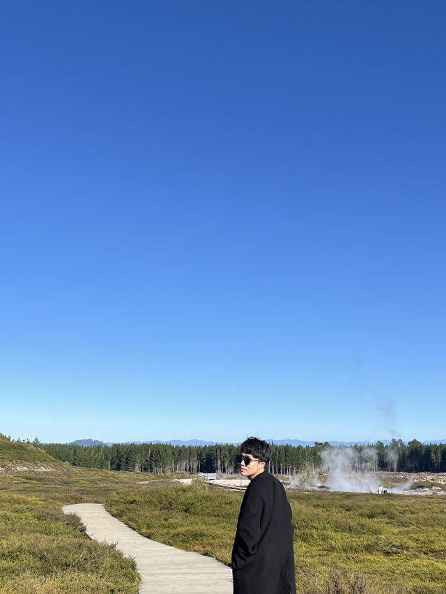 🌋 Crater of the Moon Walk: Step Into a Volcanic Wonderland! 😊