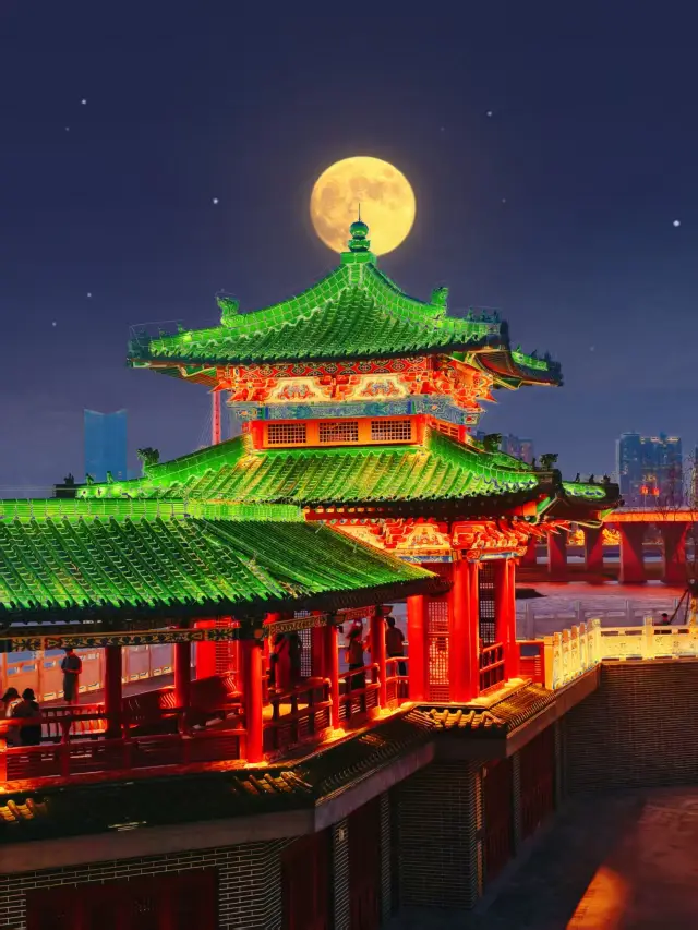 Life advice! You must see the night view of Tengwang Pavilion before leaving Nanchang