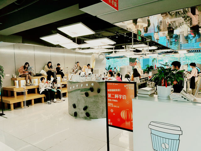 📚 深圳書城｜像百貨公司一樣的超大型書店！