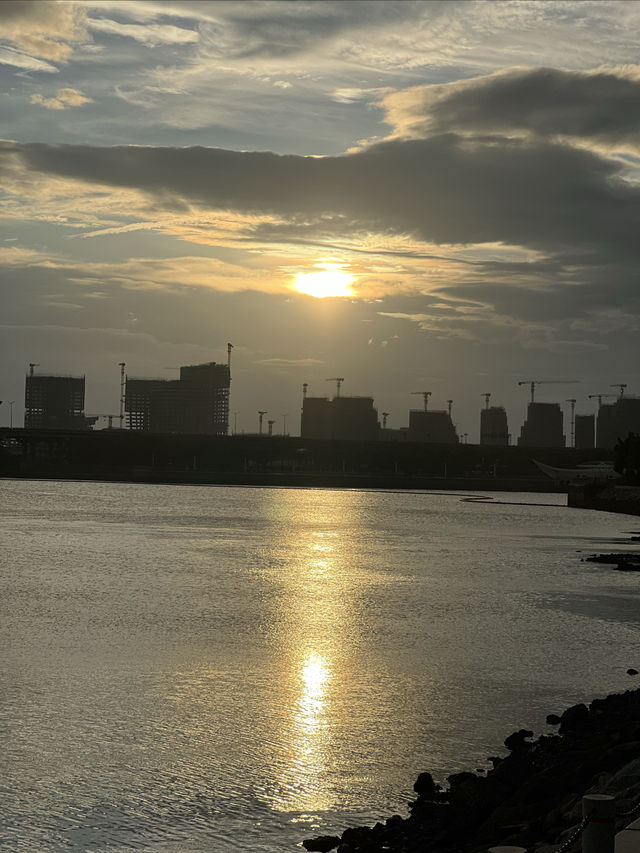 捧住太陽的浪漫時刻 捧住太陽的浪漫時刻