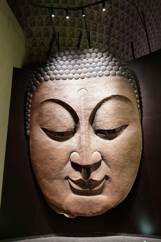 穿越千年，邂逅北齊皇家石窟的佛光禪影