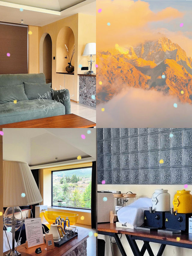 在麗江躺看日照金山真的會哭。。。