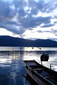 瀘沽湖日落天花板|女神灣的黃昏美到失語