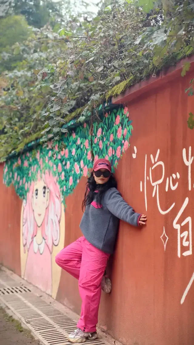 【成都天台山手記|與螢火一起登頂的初夏】 【成都天台山手記|與螢火一起登頂的初夏】