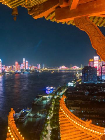 후베이의 보물 같은 밤이 더 이상 숨길 수 없다 징추의 밤은 점점 더 매혹적이다