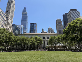 Midtown Manhattan's Artistic Park—Bryant Park