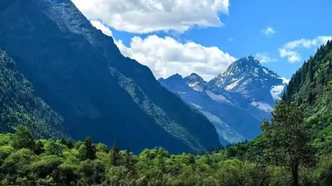 四姑娘山 l 週末避暑計画スタート〜 — traveler post in 宝興