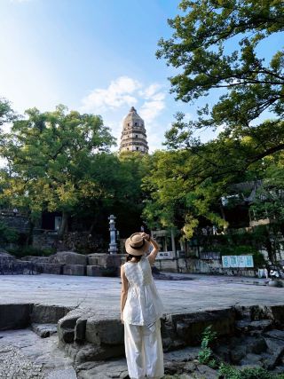 A trip to Suzhou isn't complete without Tiger Hill | A relaxed mountain tour with family