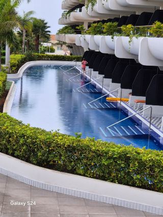 A Wonderful Week at an Exceptional Hotel