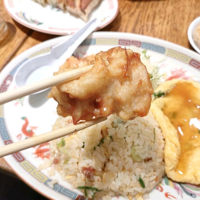 【大阪 日本橋】餃子とラーメンとチャーハンのセットって神だと思う✨