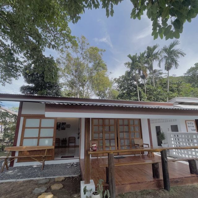 เฌอ คาเฟ่  my home คาเฟ่ ในสวน สิงหนคร