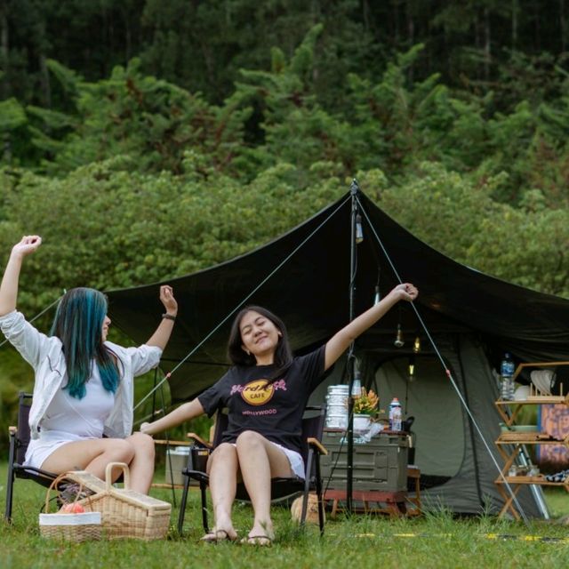 "From City Life to Mountain Retreat: Unpluggi