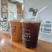 DOT Cafe ร้านกาแฟเล็ก นั่งชิล