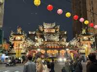 เดินตลาดนัดกลางคืน RAOHE Night Market