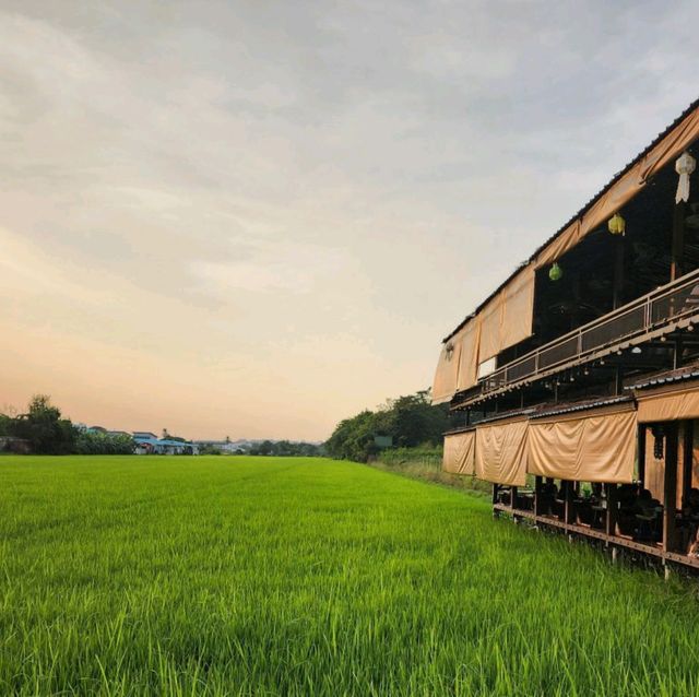 แซ่บนัวศาลายา อีสานสุดคลาสสิค