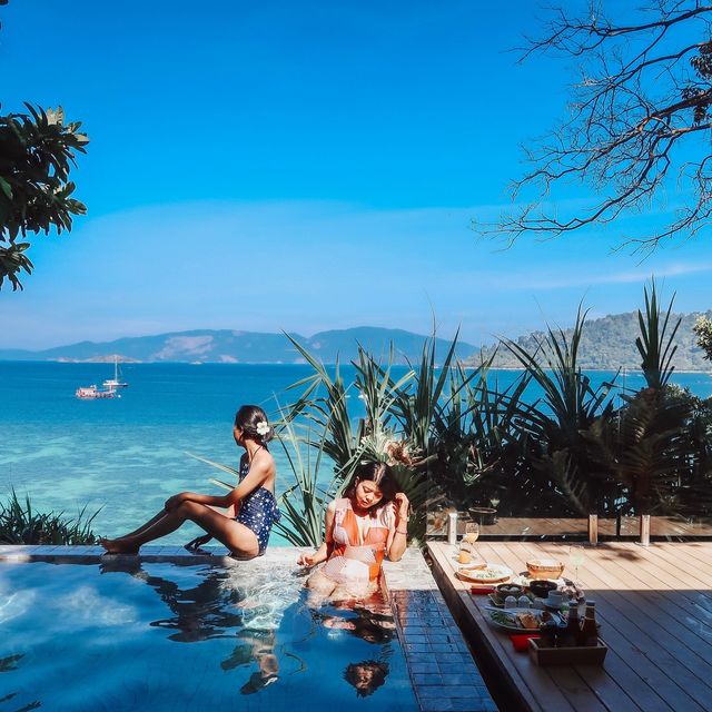 The Cliff Lipe | พูลวิลล่าหลีเป๊ะ