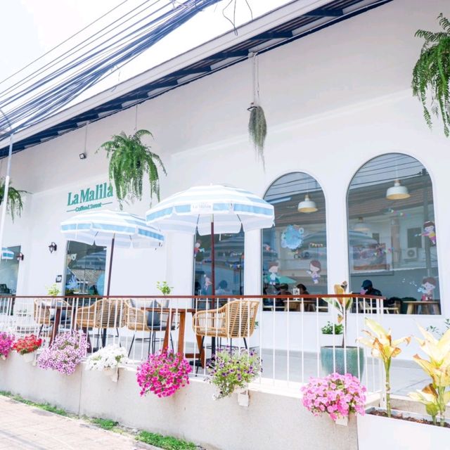 คาเฟ่เปิดใหม่ เขาหลัก พังงา La Malila Café 