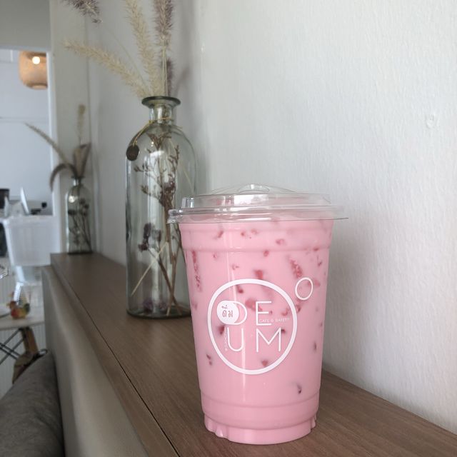คาเฟ่ริมทาง ร้าน Deum สุโขทัย