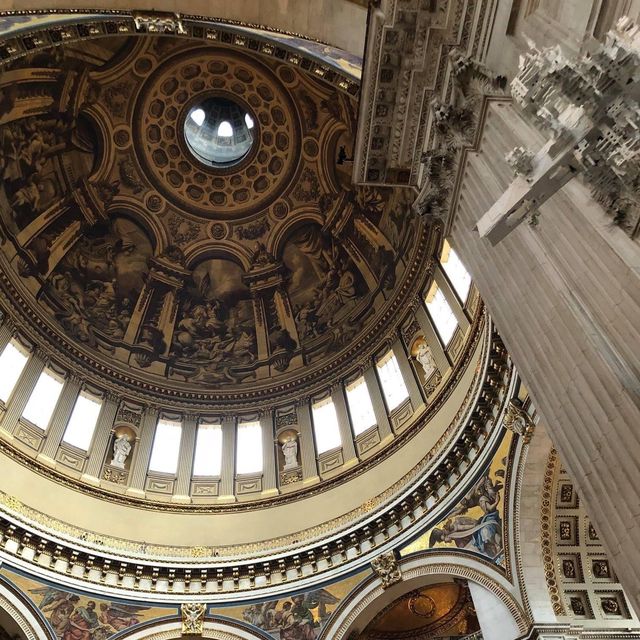 St. Paul’s Cathedral - London, UK