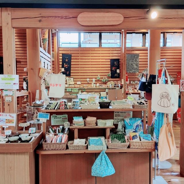 ぶらり嵐山　手作り品販売・観光案内・トイレあり