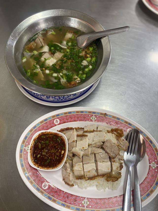 ร้านเด็ดห้ามพลาด ก๋วยจั๊บน้ำใสบางคล้า 