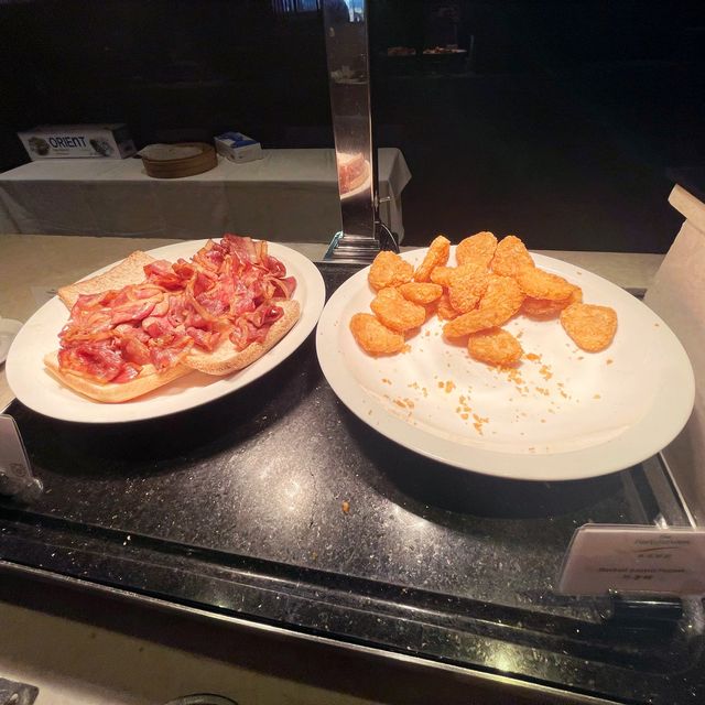 「灣景國際酒店」：無需按金，精彩自助餐。適合放鬆旅遊