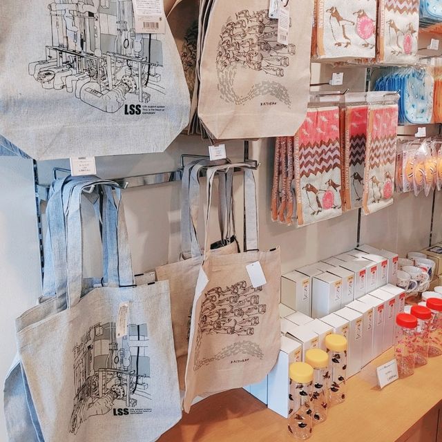 海遊館に入らなくてもお土産が買える！オフィシャルミュージアムショップ　海遊館２階　