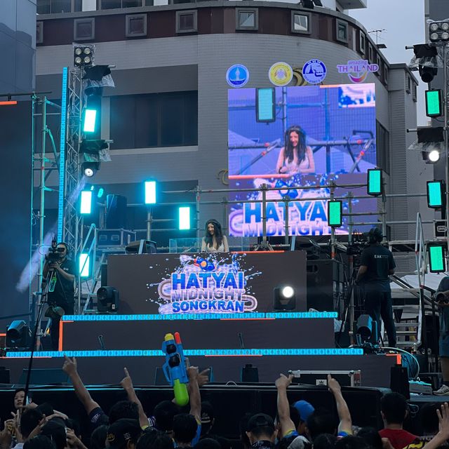 HATYAI Midnight Songkran 💦
