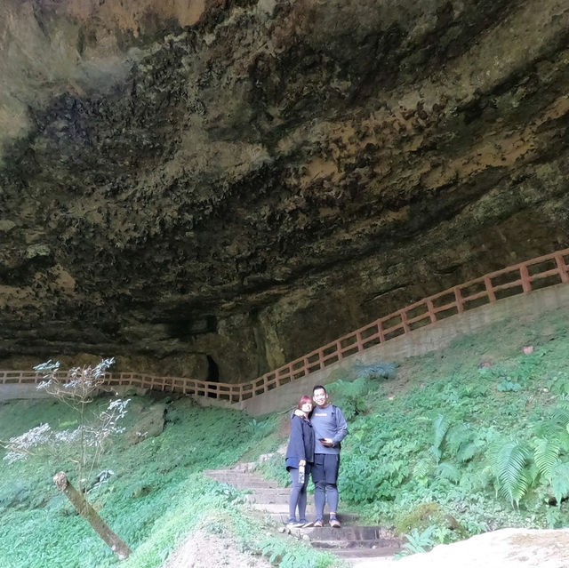 SongLong Rock Waterfall And Caves Park