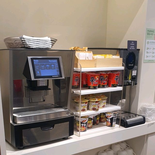 【金浦空港ラウンジ】プライオリティパスで利用可能スカイ ハブ ラウンジ