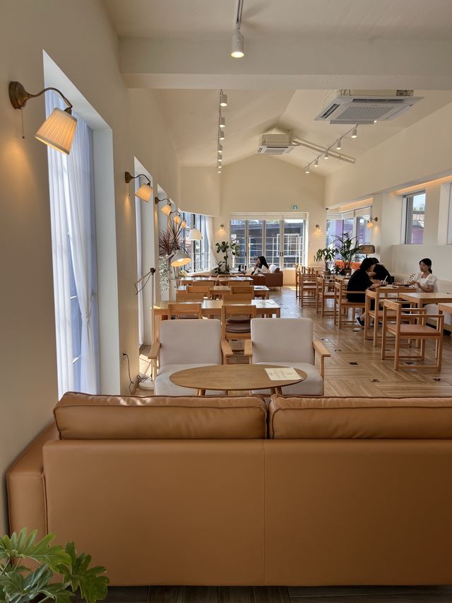 韓国【水原】最近オープンしたインテリアが素敵なドーナツ屋さん🍩
