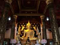 สักการะพระพุทธชินราช พิษณุโลก