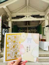 【東京都/銀杏岡八幡神社】「錦秋詣」金色の銀杏