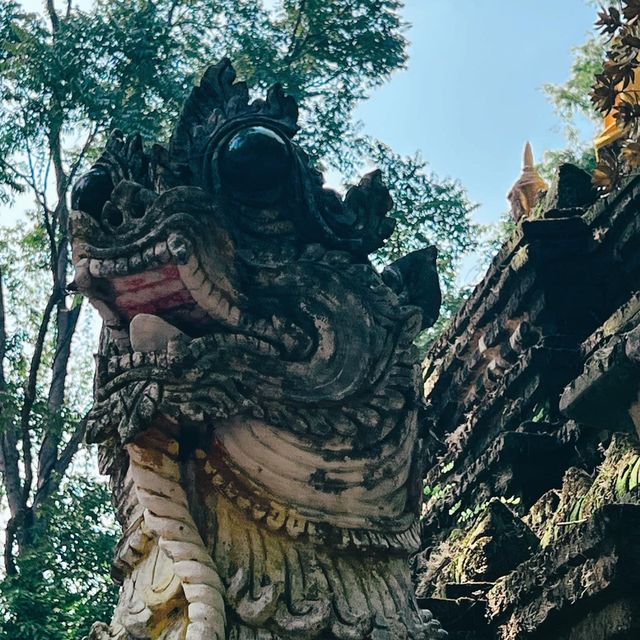 วัดผาลาด