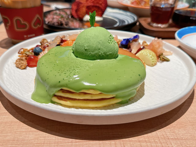 今個週末，我又北上玩樂😆去咗 #福田卓悅中心 逛逛食玩買，當然就要搵間特色嘅Cafe 歎下先🌟