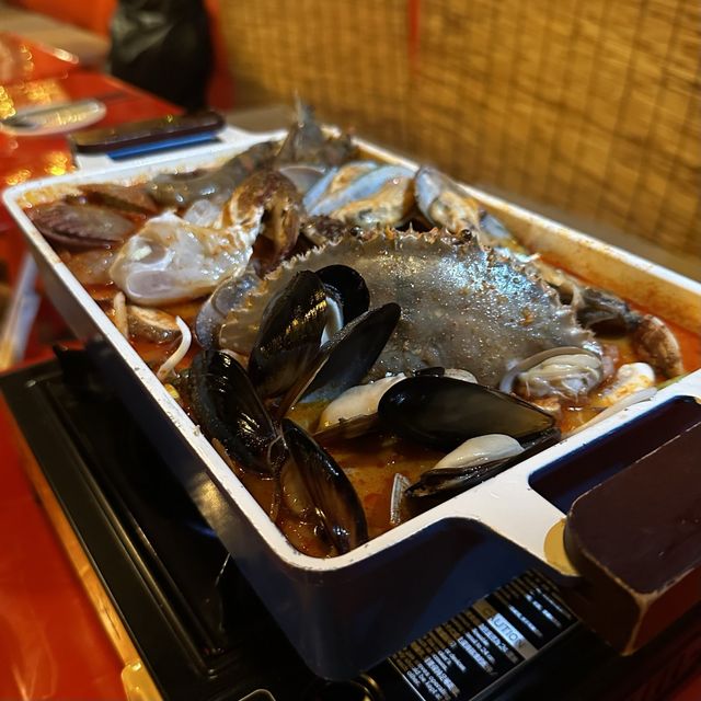 原來香港也有韓劇中的布帳馬車大排檔