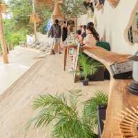 Matata bay cafe  เกาะล้าน ชลบุรี