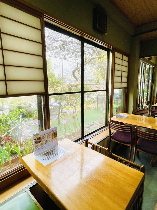 【新鶯亭/東京都】上野公園で名物の「鶯だんご」