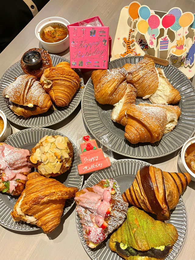 【大阪】約40種類のクロワッサンが食べ放題の人気店