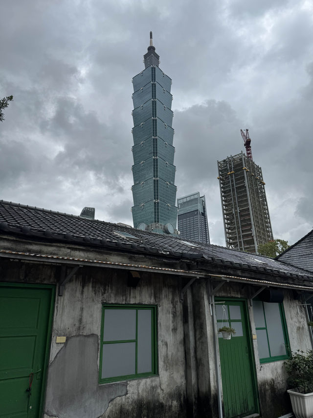 Si Si Nan Village 🛖 หมู่บ้านทหารโบราณแห่ง Taipei