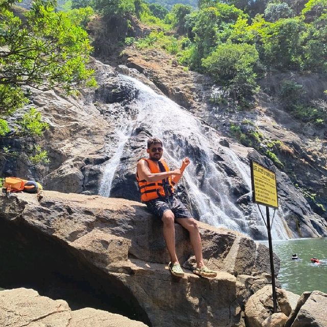 dudhsagar waterfall_ milk oceans 