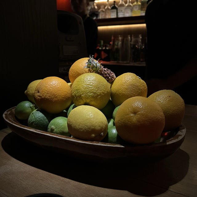 방콕의 분위기가 미쳐버린 bar, Thaipioka